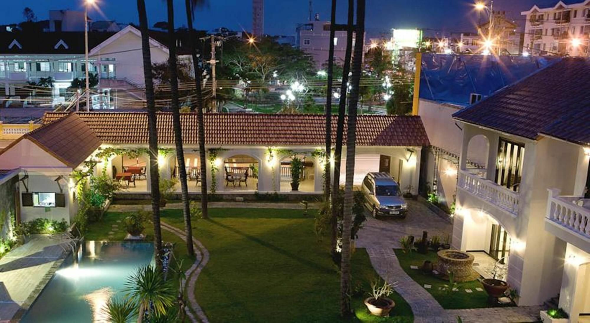 La Paloma Villa Nha Trang Exteriör bild