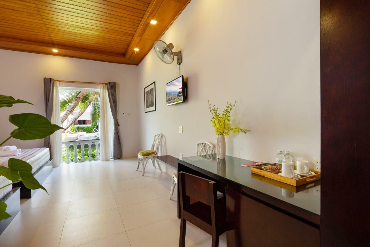 La Paloma Villa Nha Trang Exteriör bild