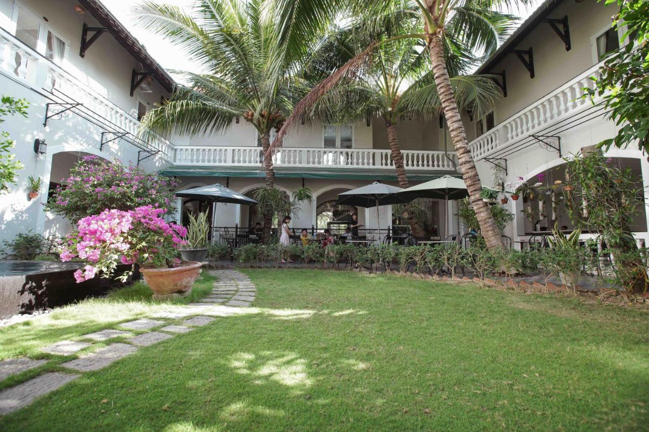 La Paloma Villa Nha Trang Exteriör bild